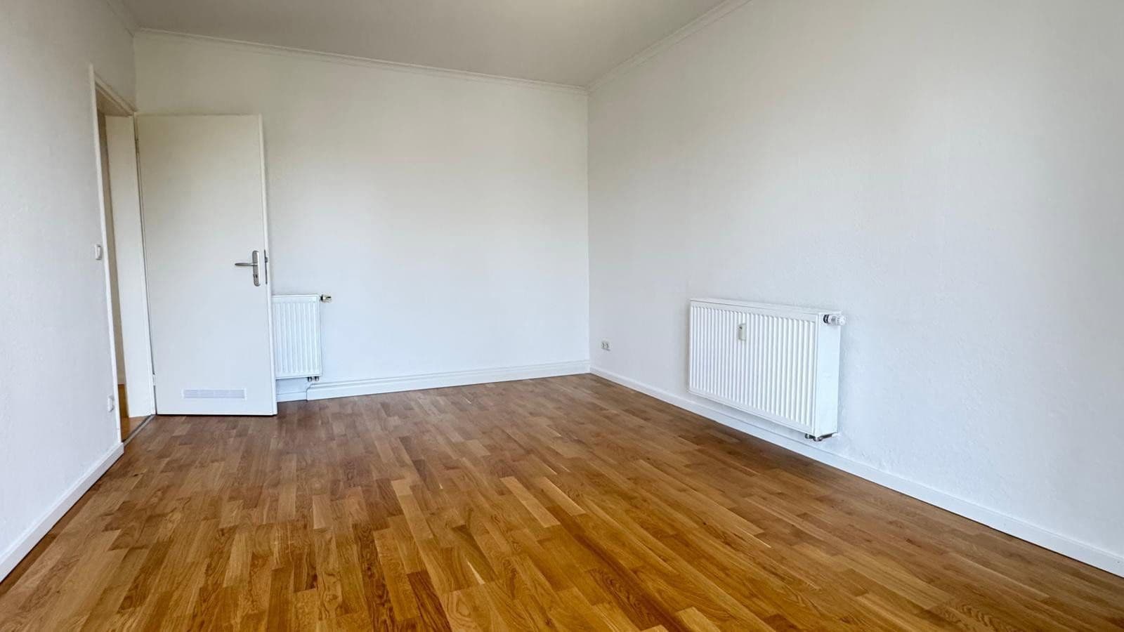 Pronájem bytu 2+1 63 m², Naupliastraße 25, München, Bavorsko Pronájem bytu 2+1 63 m², Naupliastraße 25, München, Bavorsko