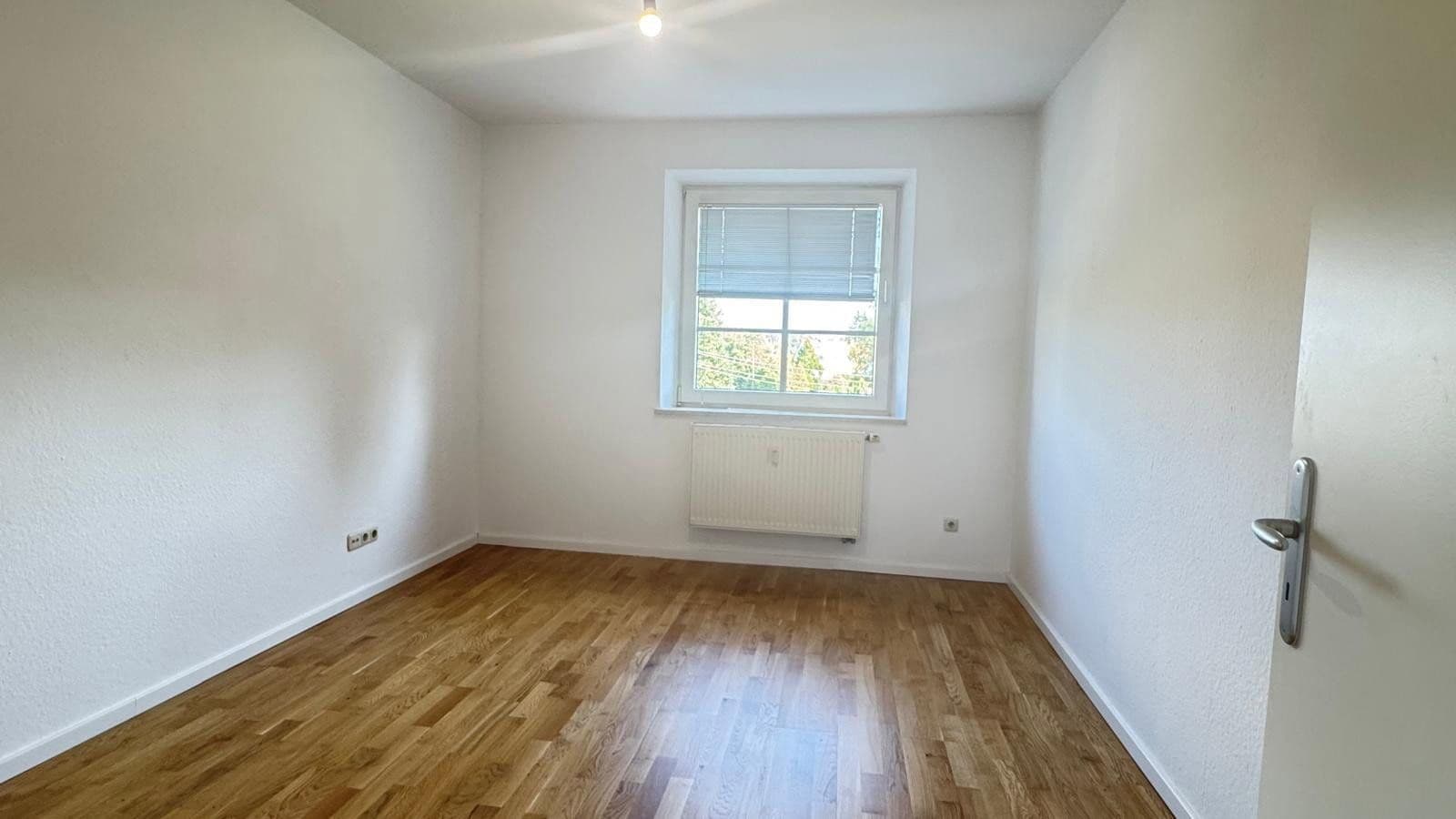 Pronájem bytu 2+1 63 m², Naupliastraße 25, München, Bavorsko Pronájem bytu 2+1 63 m², Naupliastraße 25, München, Bavorsko