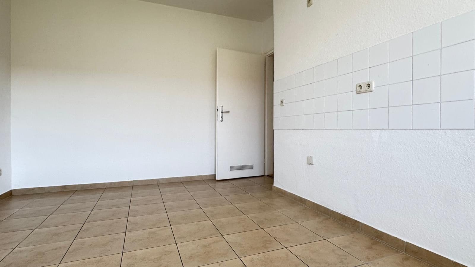 Pronájem bytu 2+1 63 m², Naupliastraße 25, München, Bavorsko Pronájem bytu 2+1 63 m², Naupliastraße 25, München, Bavorsko