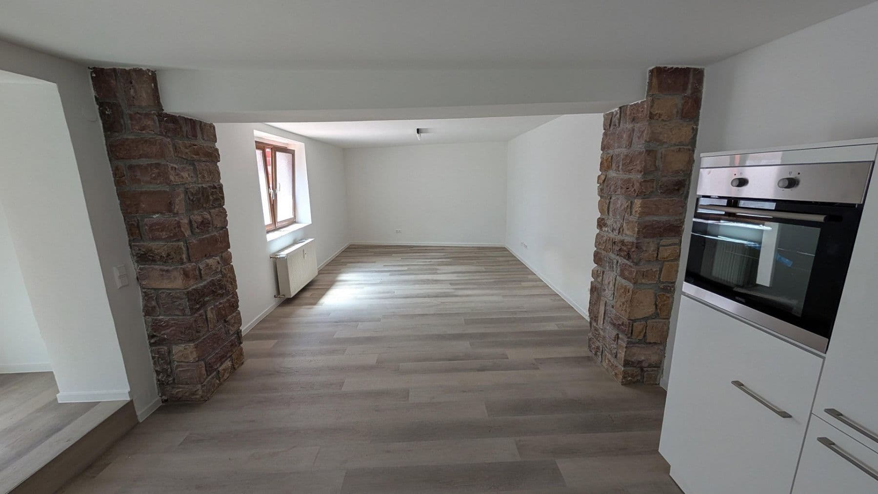 Pronájem bytu 2+1 63 m², Bruchsal, Bádensko-Württembersko Pronájem bytu 2+1 63 m², Bruchsal, Bádensko-Württembersko