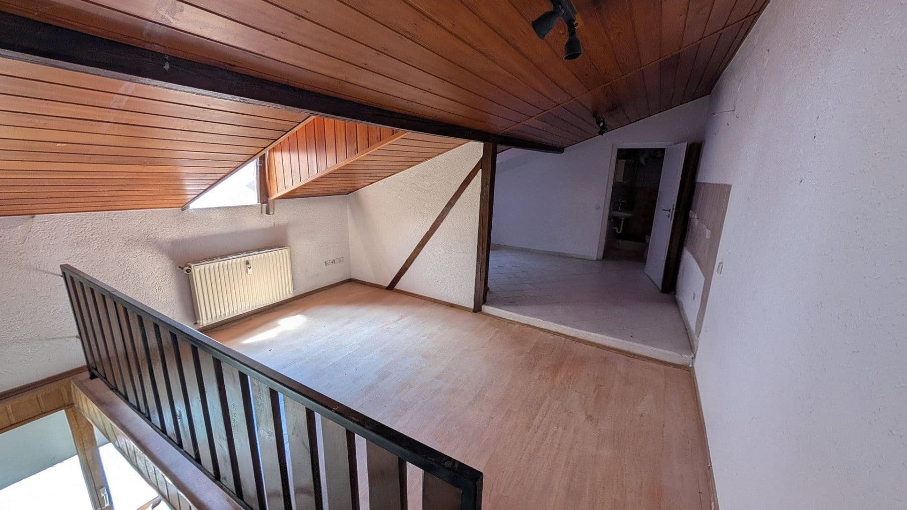Pronájem bytu 2+1 63 m², Bruchsal, Bádensko-Württembersko Pronájem bytu 2+1 63 m², Bruchsal, Bádensko-Württembersko