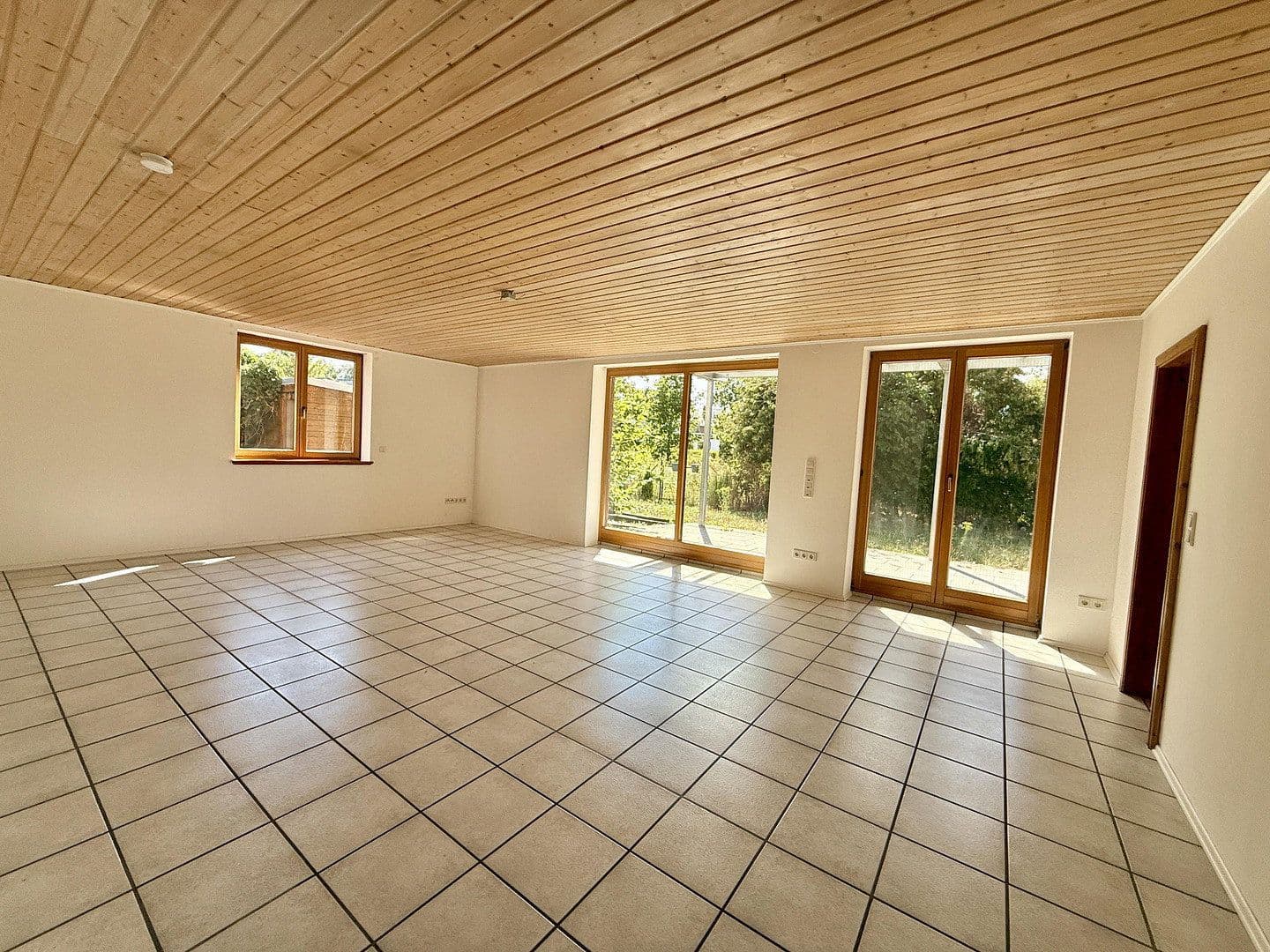 Prodej bytu 3+1 116 m², Wesseling, Severní Porýní-Vestfálsko Prodej bytu 3+1 116 m², Wesseling, Severní Porýní-Vestfálsko