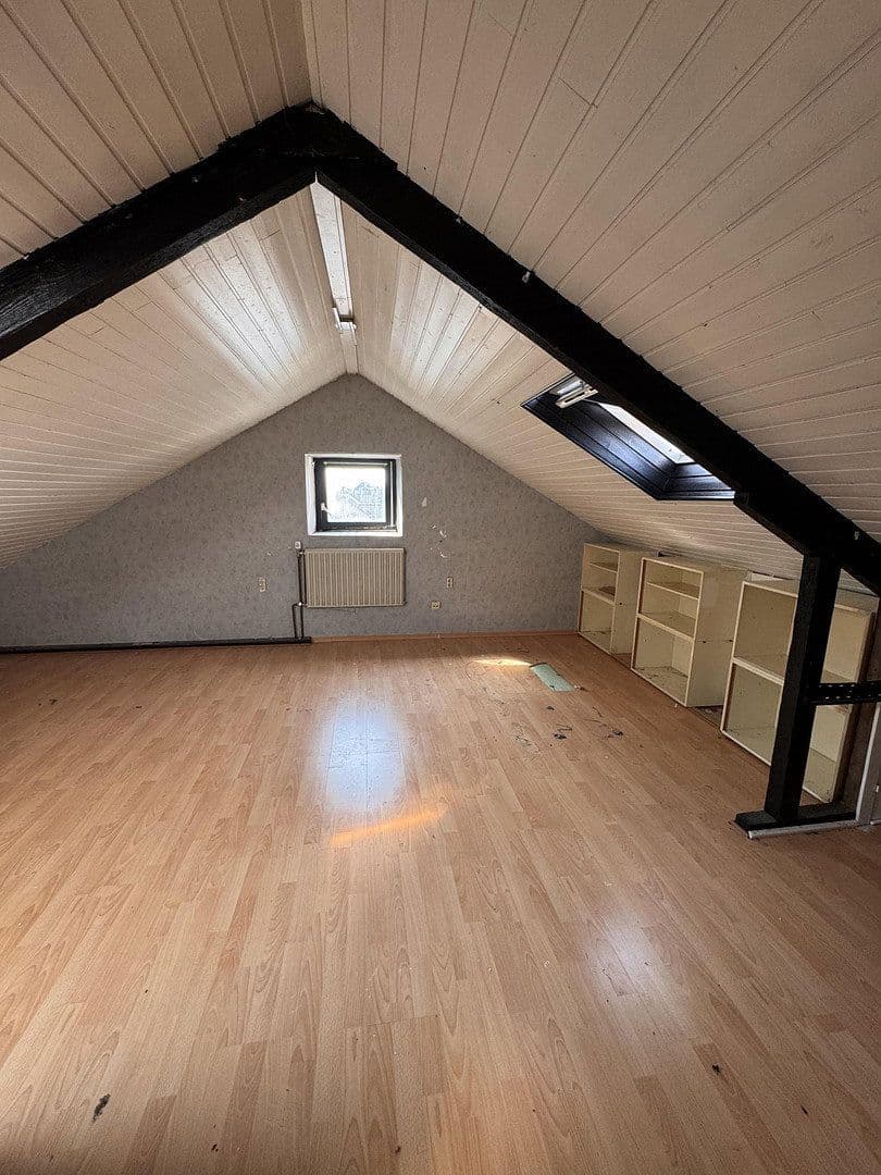 Prodej domu 144 m², pozemek 239 m², Krefeld Gellep-Stratum, Severní Porýní-Vestfálsko Prodej domu 144 m², pozemek 239 m², Krefeld Gellep-Stratum, Severní Porýní-Vestfálsko