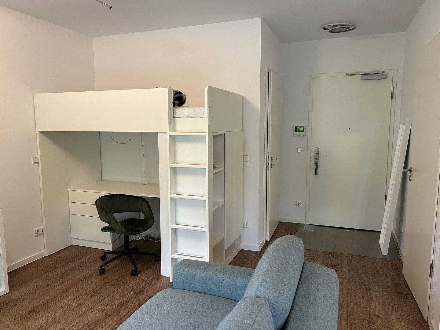 Pronájem bytu 1+1 35 m², Am Tierpark 25, Berlin, Berlín Pronájem bytu 1+1 35 m², Am Tierpark 25, Berlin, Berlín