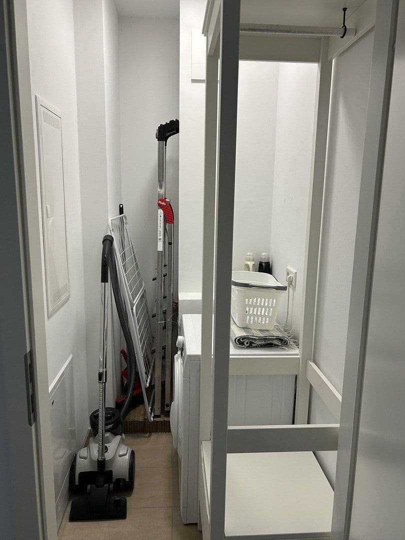 Pronájem bytu 1+1 35 m², Am Tierpark 25, Berlin, Berlín Pronájem bytu 1+1 35 m², Am Tierpark 25, Berlin, Berlín