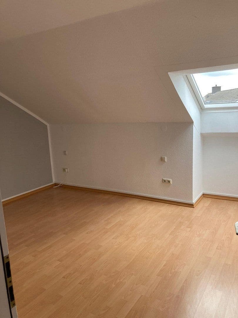 Pronájem bytu 2+kk 82 m², Holzwickede, Severní Porýní-Vestfálsko Pronájem bytu 2+kk 82 m², Holzwickede, Severní Porýní-Vestfálsko