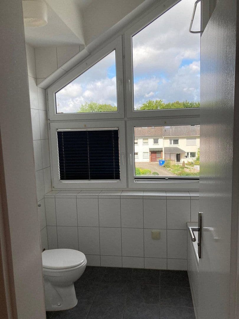 Pronájem bytu 2+kk 82 m², Holzwickede, Severní Porýní-Vestfálsko Pronájem bytu 2+kk 82 m², Holzwickede, Severní Porýní-Vestfálsko