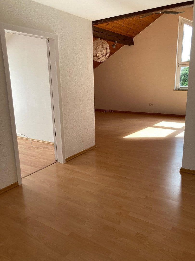 Pronájem bytu 2+kk 82 m², Holzwickede, Severní Porýní-Vestfálsko Pronájem bytu 2+kk 82 m², Holzwickede, Severní Porýní-Vestfálsko