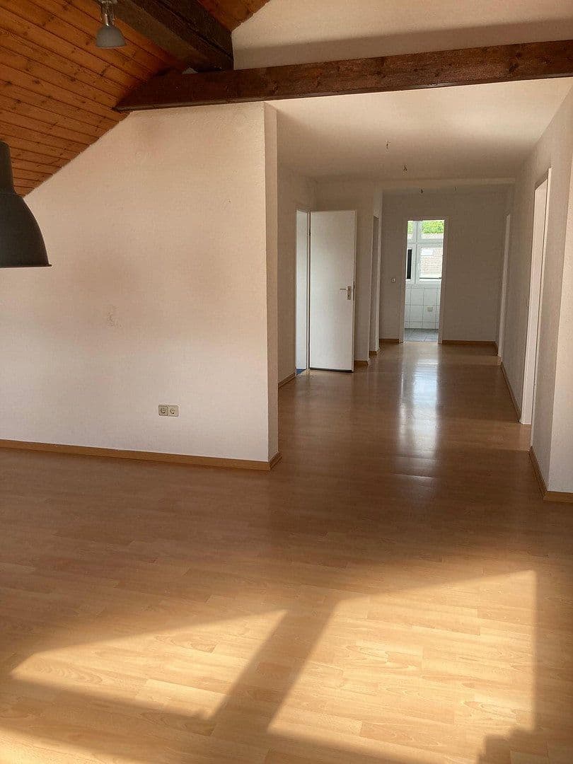 Pronájem bytu 2+kk 82 m², Holzwickede, Severní Porýní-Vestfálsko Pronájem bytu 2+kk 82 m², Holzwickede, Severní Porýní-Vestfálsko