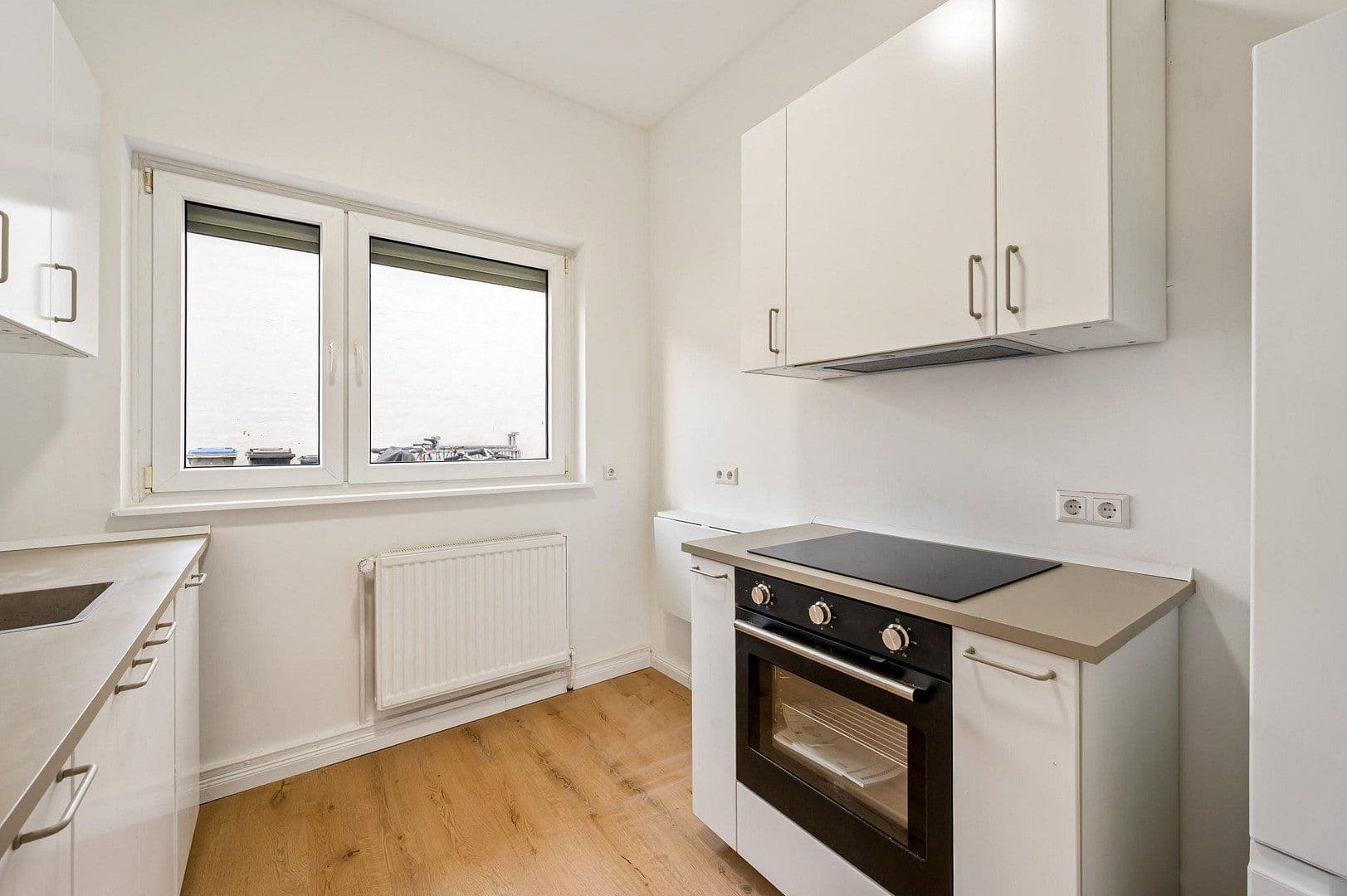Pronájem bytu 65 m², Burgstraße 4, Mannheim, Bádensko-Württembersko Pronájem bytu 65 m², Burgstraße 4, Mannheim, Bádensko-Württembersko