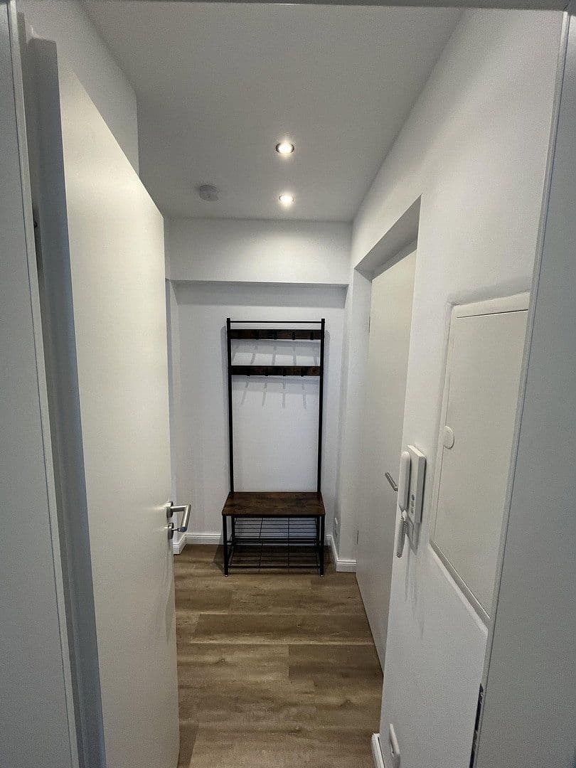 Pronájem bytu 1+kk 32 m², Ina-Ring 10, Herzogenaurach, Bavorsko Pronájem bytu 1+kk 32 m², Ina-Ring 10, Herzogenaurach, Bavorsko