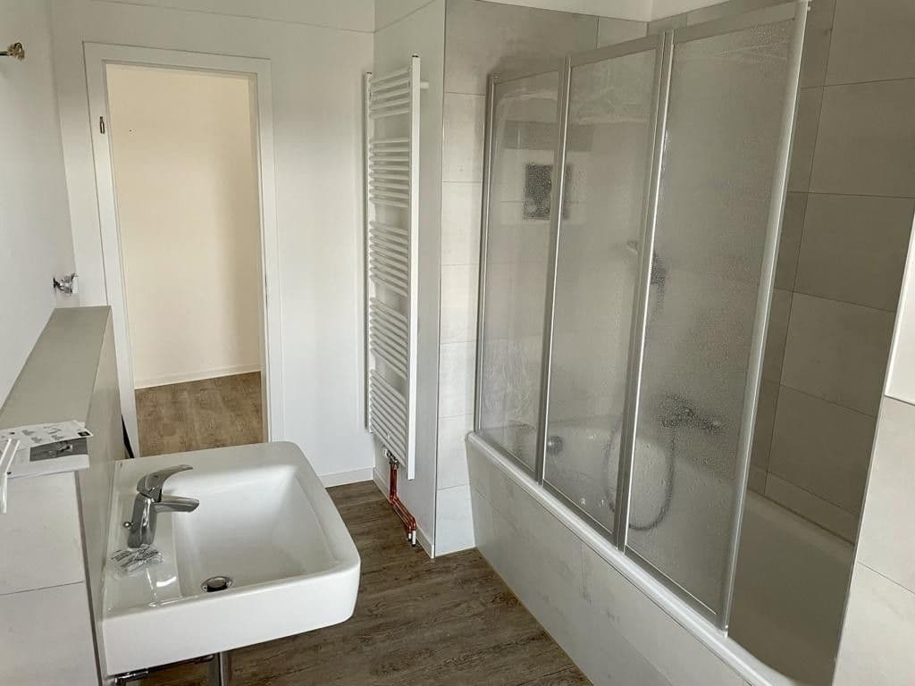 Pronájem bytu 2+1 77 m², Südstraße 2A, Markkleeberg, Sasko Pronájem bytu 2+1 77 m², Südstraße 2A, Markkleeberg, Sasko