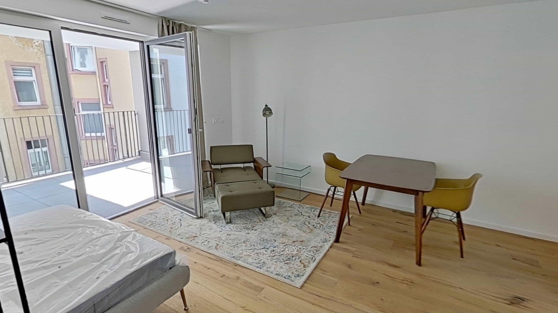 Pronájem bytu 1+1 44 m², Heilbronner Str. 6, Frankfurt, Hessen Pronájem bytu 1+1 44 m², Heilbronner Str. 6, Frankfurt, Hessen