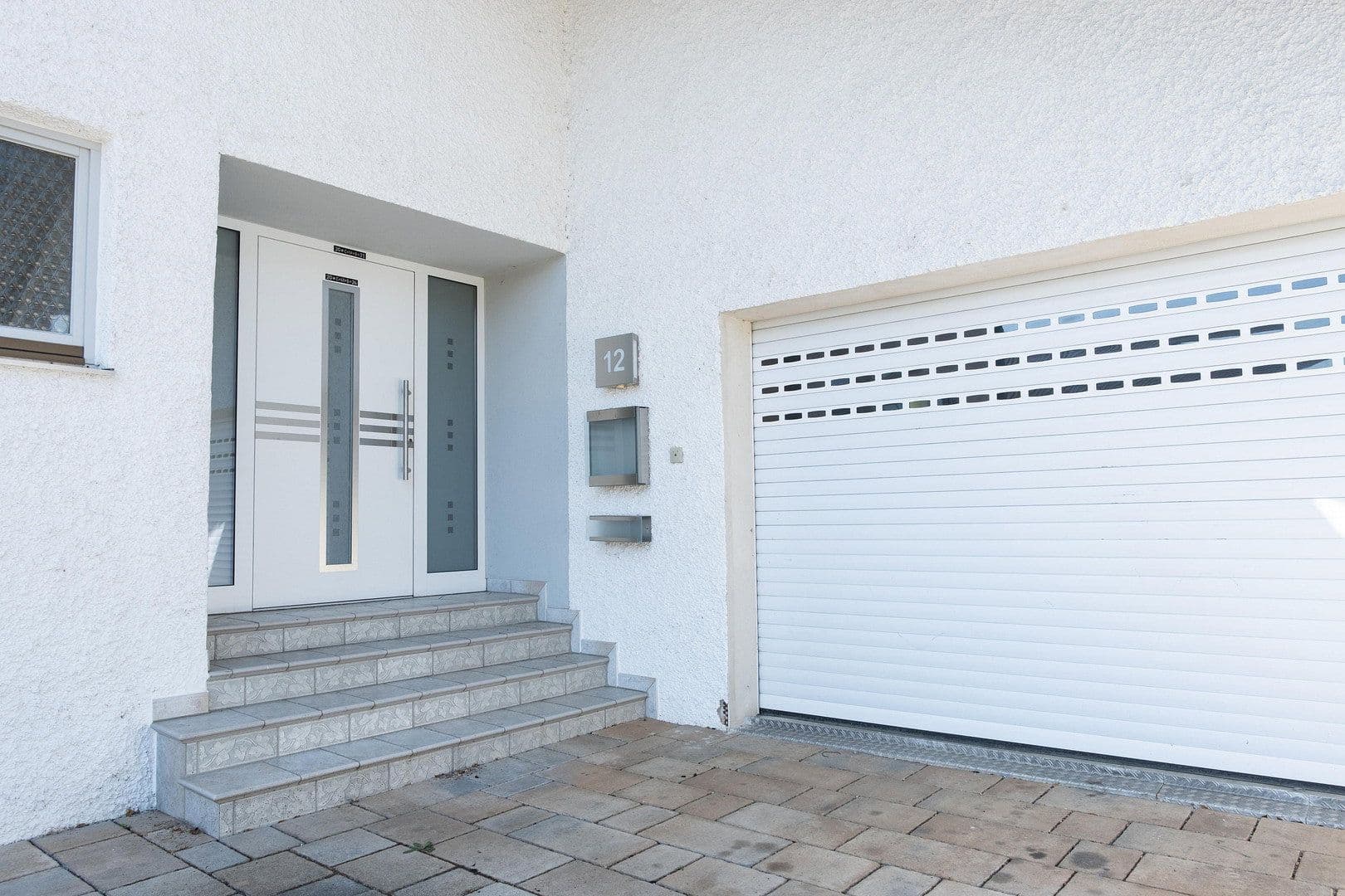 Prodej domu 175 m², pozemek 735 m², Pfaffenhofen an der Roth, Bavorsko Prodej domu 175 m², pozemek 735 m², Pfaffenhofen an der Roth, Bavorsko