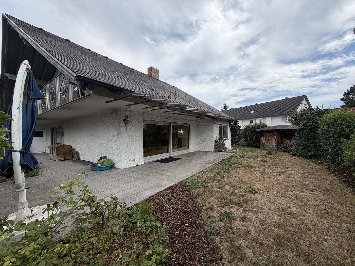 Prodej domu 157 m², pozemek 735 m², Pfaffenhofen an der Roth, Bavorsko Prodej domu 157 m², pozemek 735 m², Pfaffenhofen an der Roth, Bavorsko