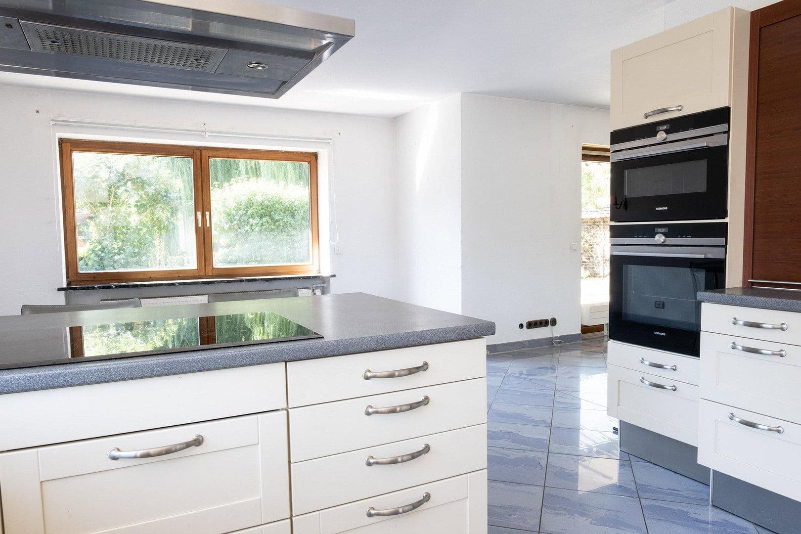 Prodej domu 175 m², pozemek 735 m², Pfaffenhofen an der Roth, Bavorsko Prodej domu 175 m², pozemek 735 m², Pfaffenhofen an der Roth, Bavorsko