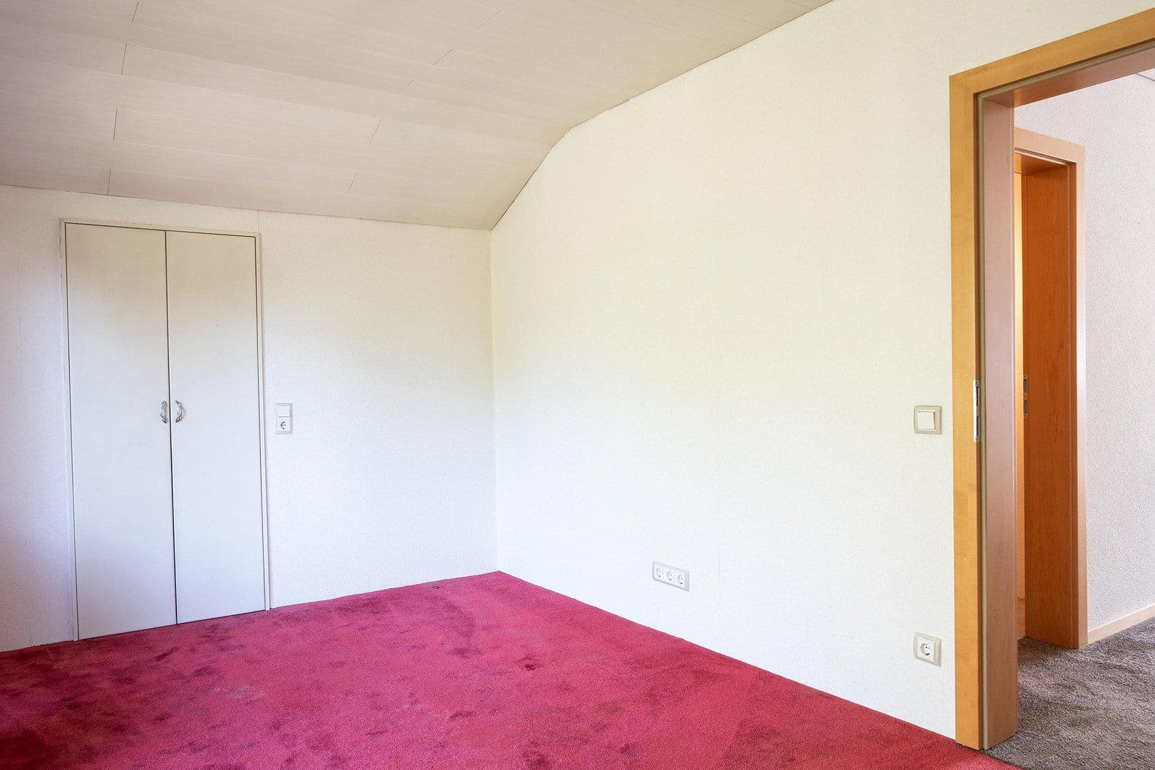 Prodej domu 175 m², pozemek 735 m², Pfaffenhofen an der Roth, Bavorsko Prodej domu 175 m², pozemek 735 m², Pfaffenhofen an der Roth, Bavorsko