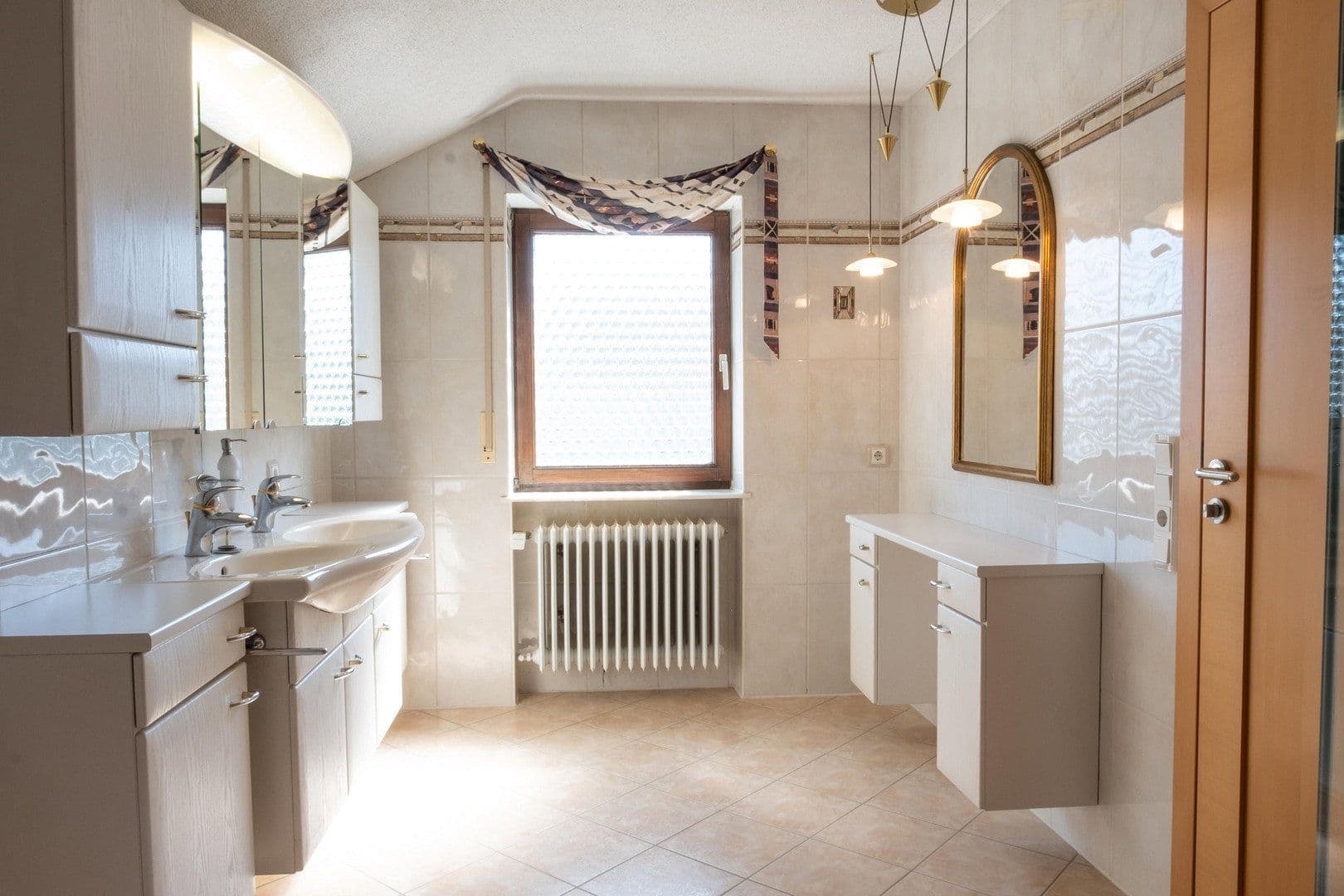 Prodej domu 175 m², pozemek 735 m², Pfaffenhofen an der Roth, Bavorsko Prodej domu 175 m², pozemek 735 m², Pfaffenhofen an der Roth, Bavorsko