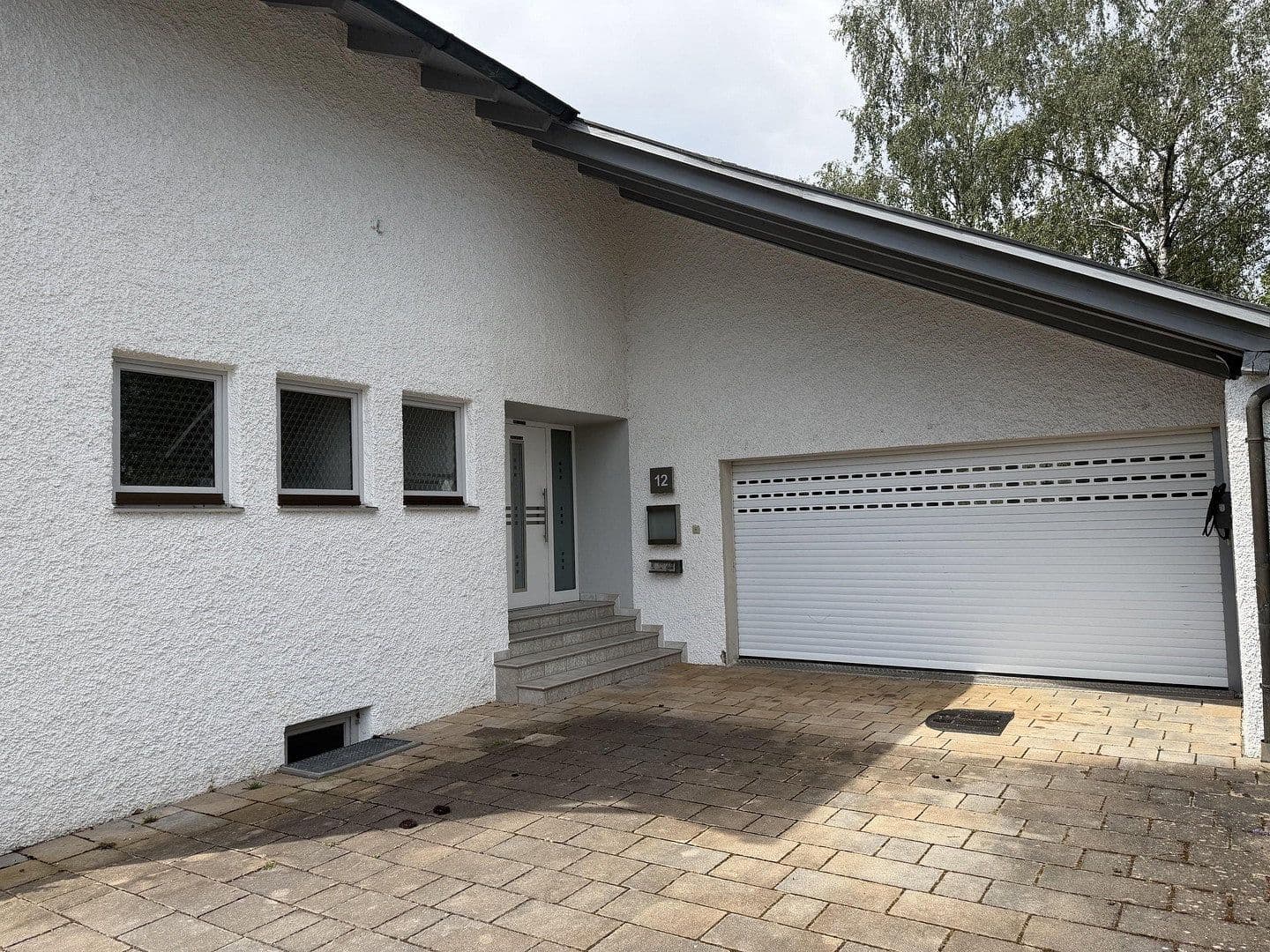 Prodej domu 157 m², pozemek 735 m², Pfaffenhofen an der Roth, Bavorsko Prodej domu 157 m², pozemek 735 m², Pfaffenhofen an der Roth, Bavorsko