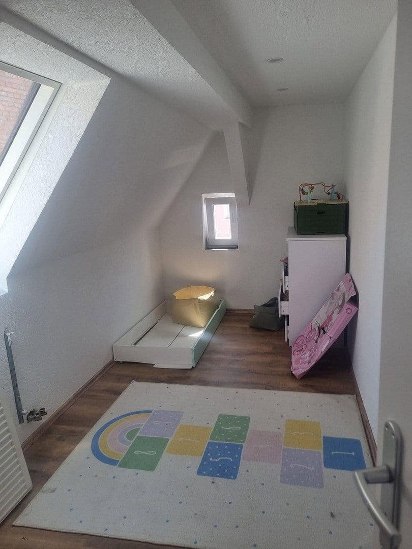 Prodej domu 123 m², pozemek 187 m², Cleebronn, Bádensko-Württembersko Prodej domu 123 m², pozemek 187 m², Cleebronn, Bádensko-Württembersko