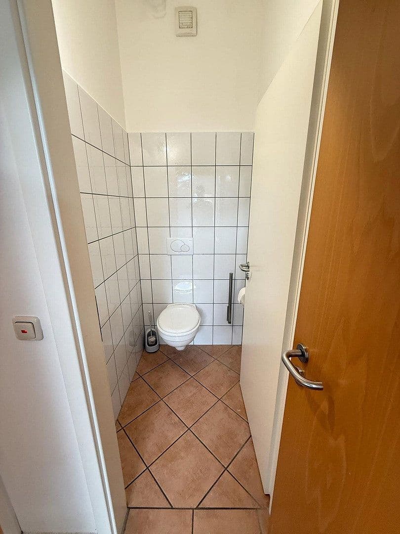 Pronájem kanceláře 75 m², Höchster Straße 18a, Groß-Umstadt, Hessen Pronájem kanceláře 75 m², Höchster Straße 18a, Groß-Umstadt, Hessen