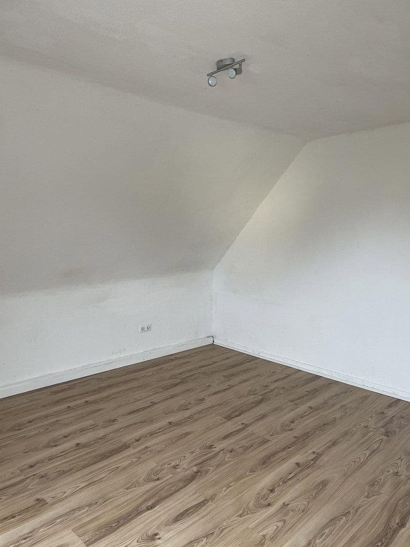 Pronájem bytu 2+kk 65 m², Forster Weg, Hameln, Dolní Sasko Pronájem bytu 2+kk 65 m², Forster Weg, Hameln, Dolní Sasko
