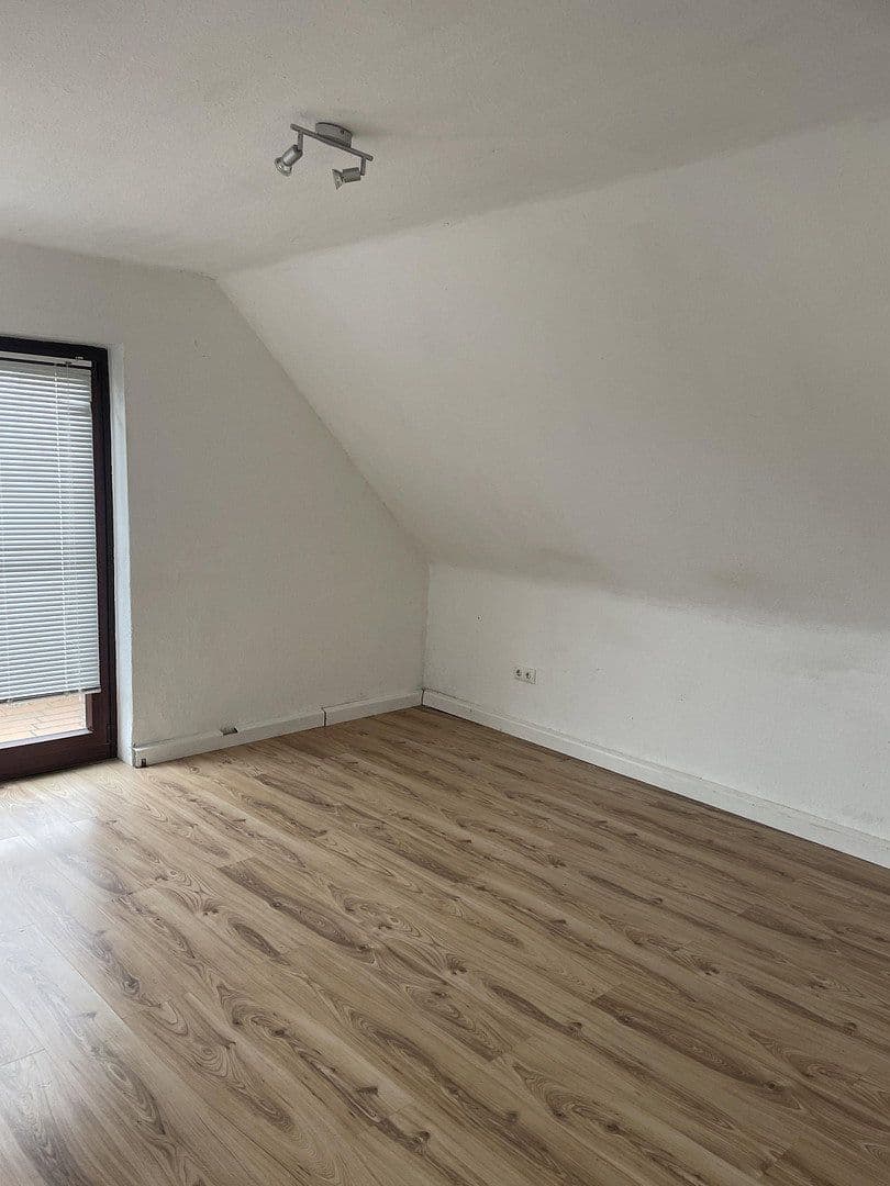 Pronájem bytu 2+kk 65 m², Forster Weg, Hameln, Dolní Sasko Pronájem bytu 2+kk 65 m², Forster Weg, Hameln, Dolní Sasko