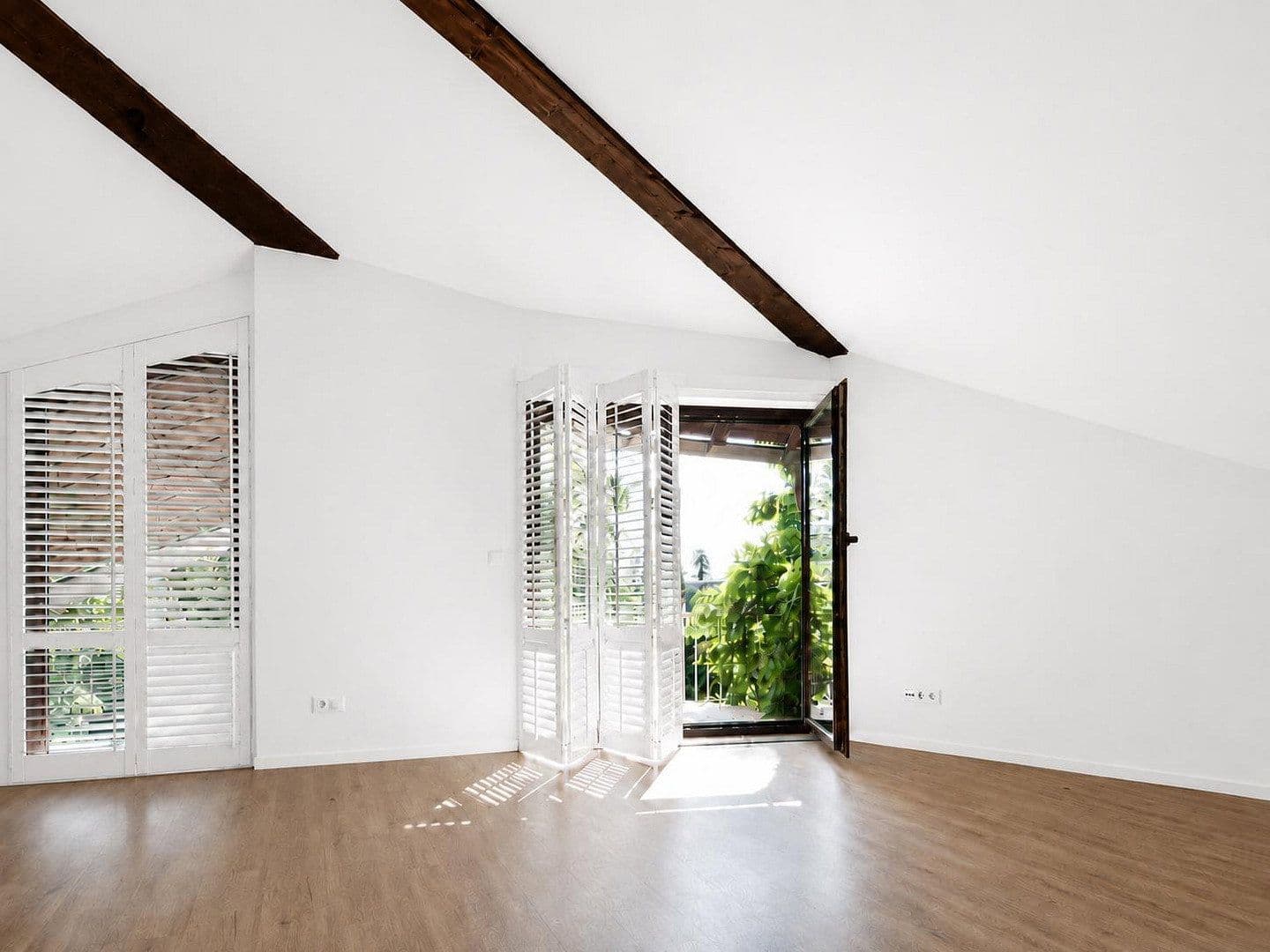Pronájem domu 187 m², pozemek 600 m², Isernhagen, Dolní Sasko Pronájem domu 187 m², pozemek 600 m², Isernhagen, Dolní Sasko