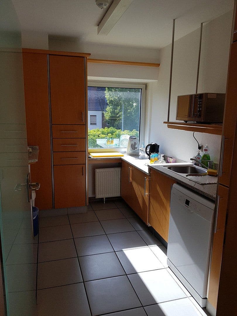 Pronájem kanceláře 17 m², Freiherr-vom-Stein-Straße 131, Mülheim an der Ruhr, Severní Porýní-Vestfálsko Pronájem kanceláře 17 m², Freiherr-vom-Stein-Straße 131, Mülheim an der Ruhr, Severní Porýní-Vestfálsko