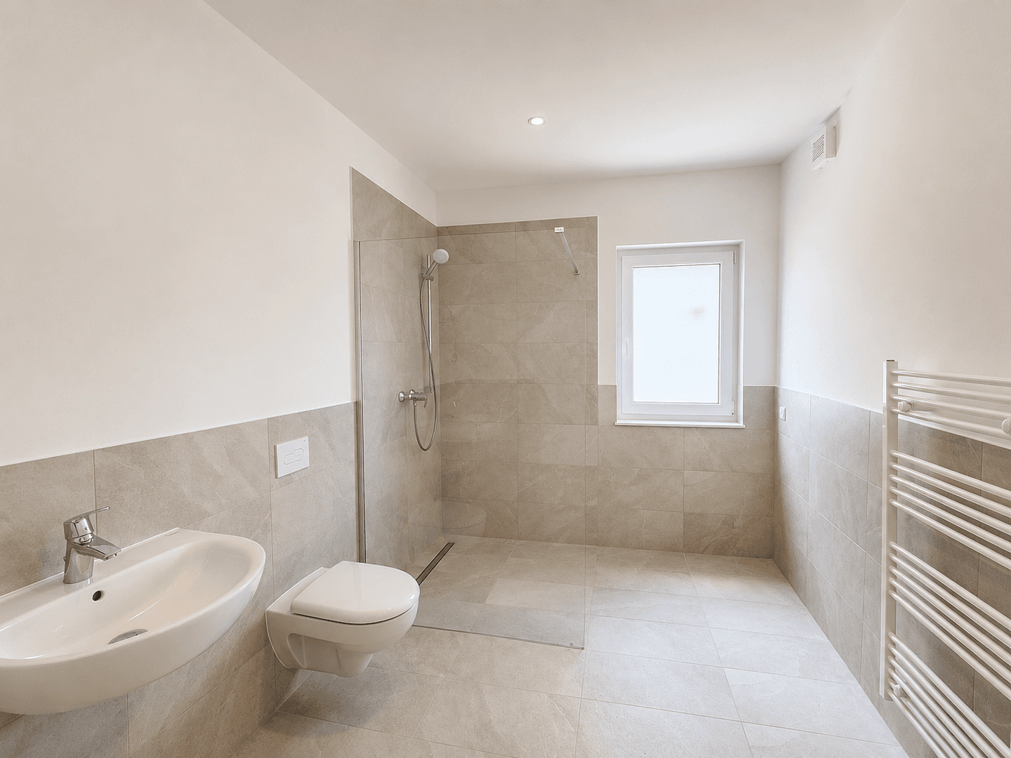 Pronájem bytu 1+1 40 m², Petershagen/Eggersdorf, Braniborsko Pronájem bytu 1+1 40 m², Petershagen/Eggersdorf, Braniborsko