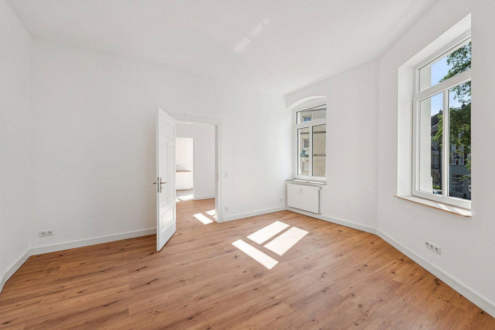 Prodej domu 593 m², pozemek 334 m², Krippstr 39, Düsseldorf, Severní Porýní-Vestfálsko Prodej domu 593 m², pozemek 334 m², Krippstr 39, Düsseldorf, Severní Porýní-Vestfálsko