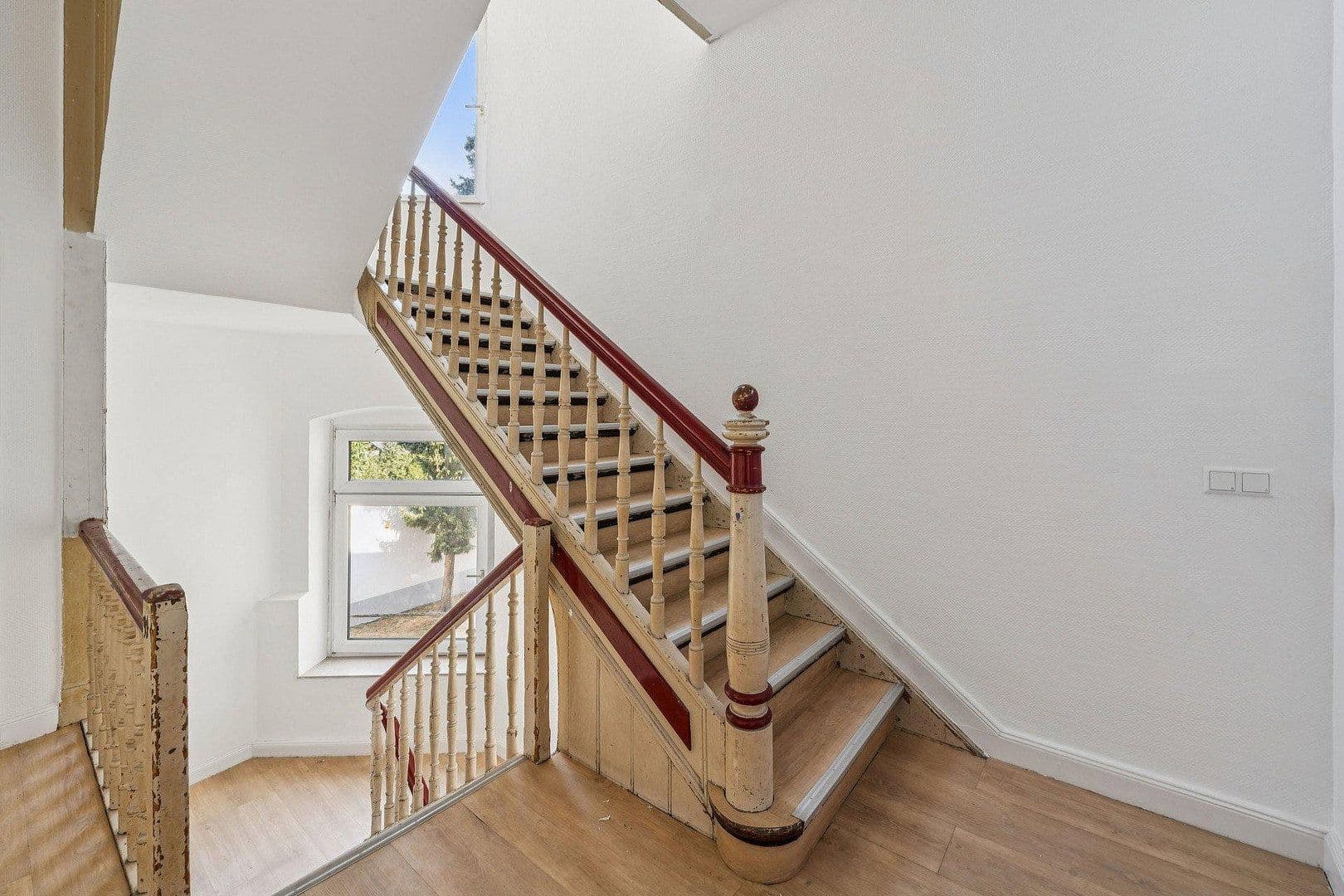 Prodej domu 593 m², pozemek 334 m², Krippstr 39, Düsseldorf, Severní Porýní-Vestfálsko Prodej domu 593 m², pozemek 334 m², Krippstr 39, Düsseldorf, Severní Porýní-Vestfálsko