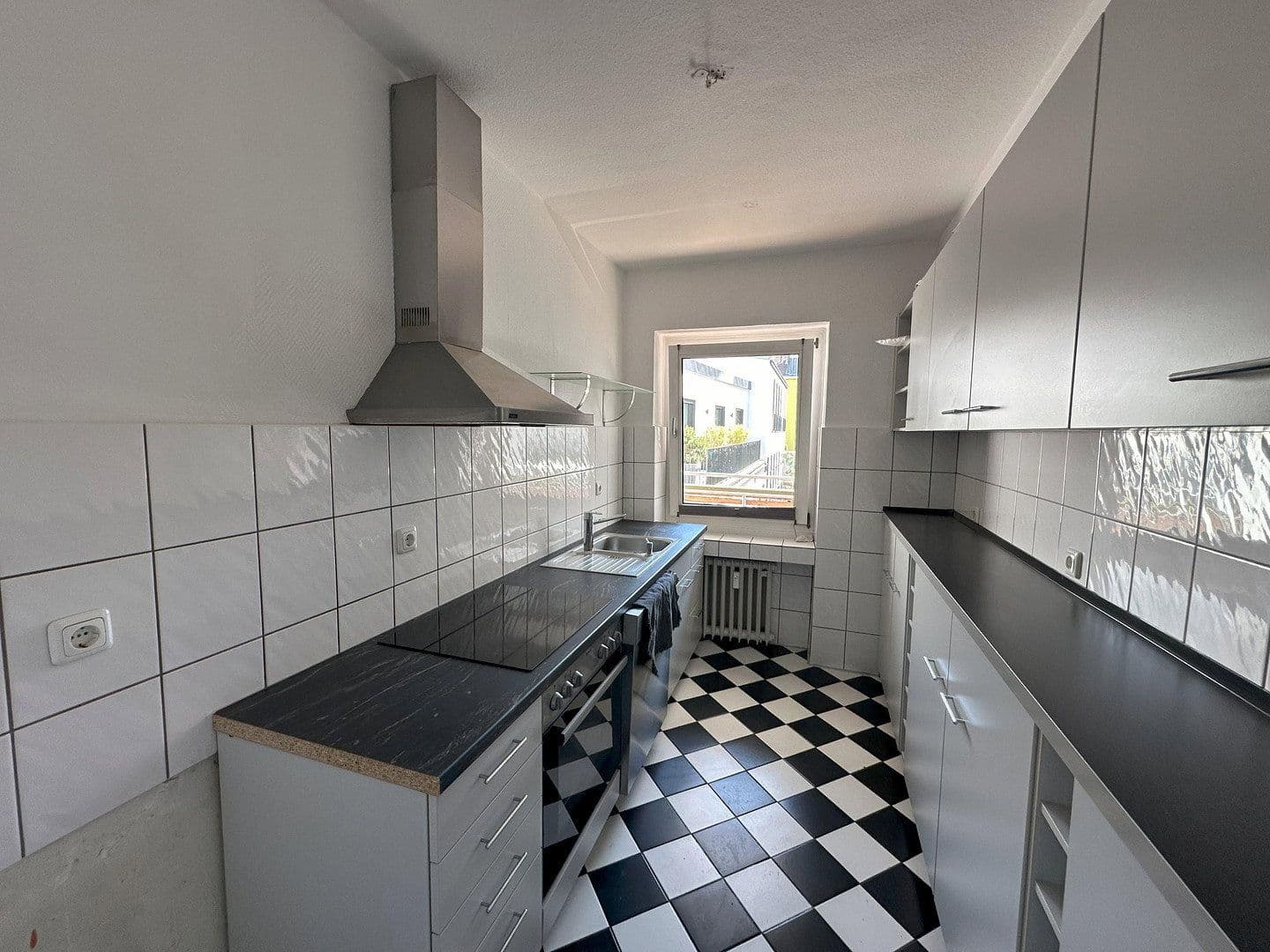 Pronájem bytu 4+1 135 m², Essen, Severní Porýní-Vestfálsko Pronájem bytu 4+1 135 m², Essen, Severní Porýní-Vestfálsko