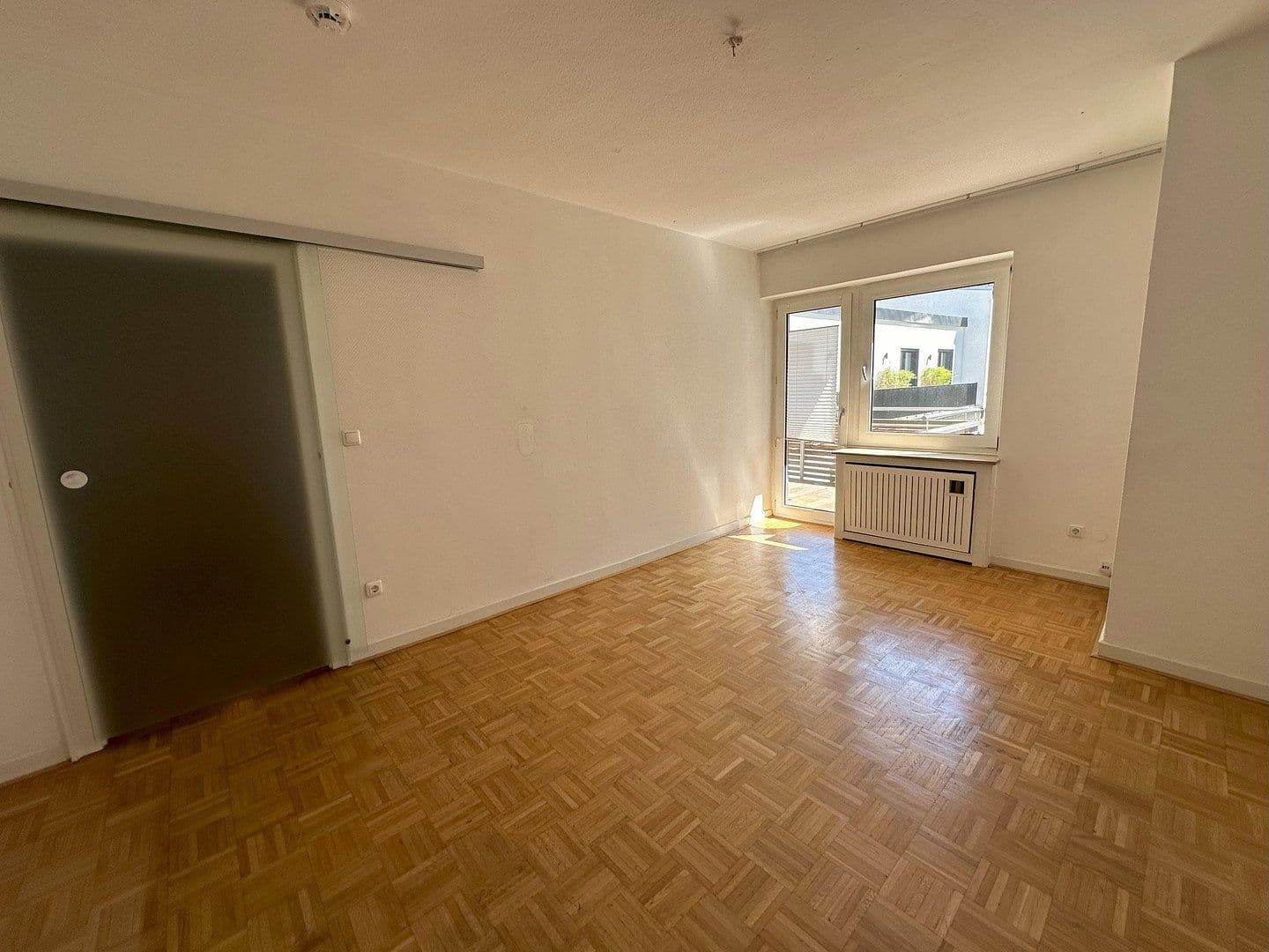 Pronájem bytu 4+1 135 m², Essen, Severní Porýní-Vestfálsko Pronájem bytu 4+1 135 m², Essen, Severní Porýní-Vestfálsko