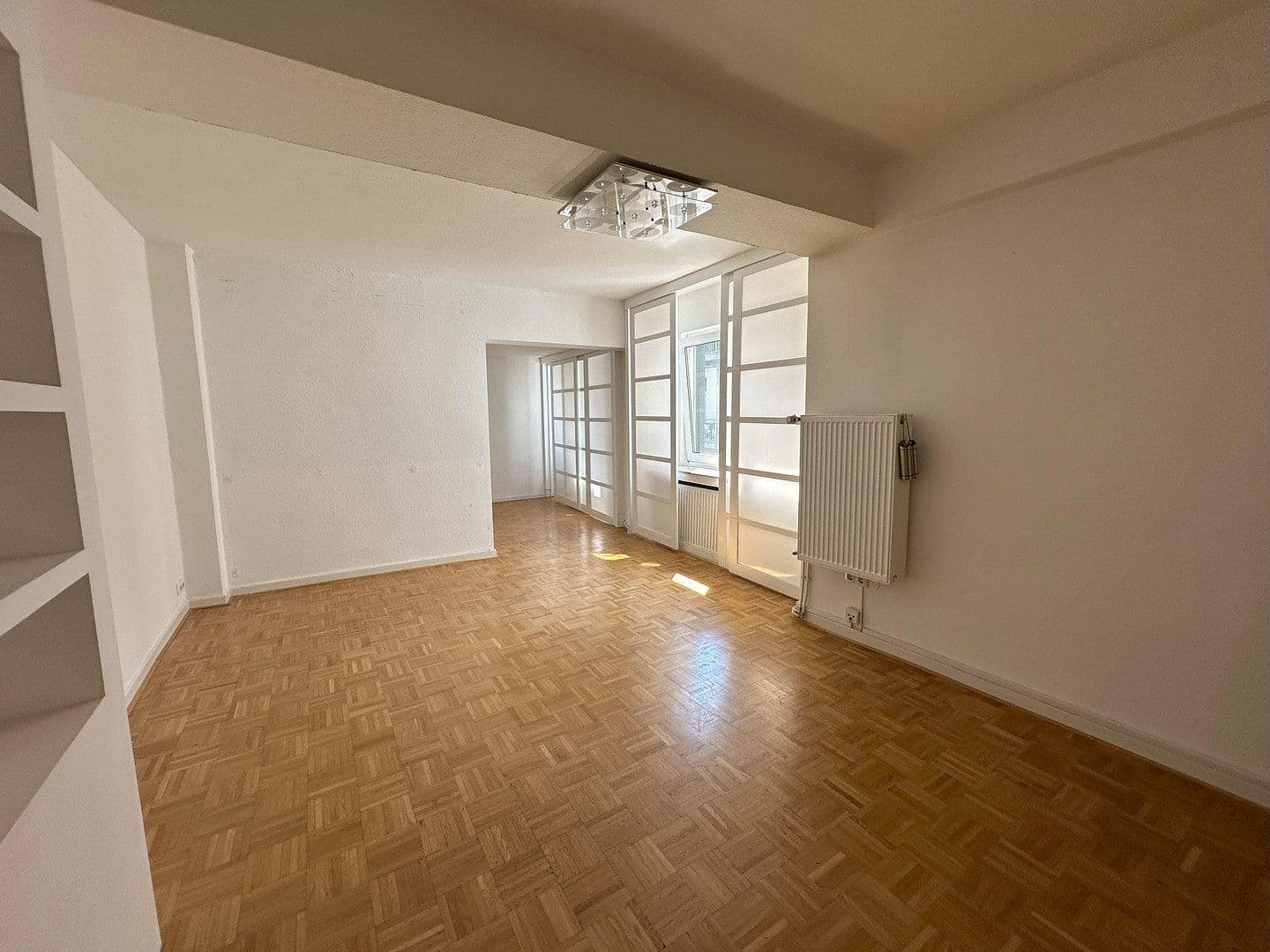 Pronájem bytu 4+1 135 m², Essen, Severní Porýní-Vestfálsko Pronájem bytu 4+1 135 m², Essen, Severní Porýní-Vestfálsko