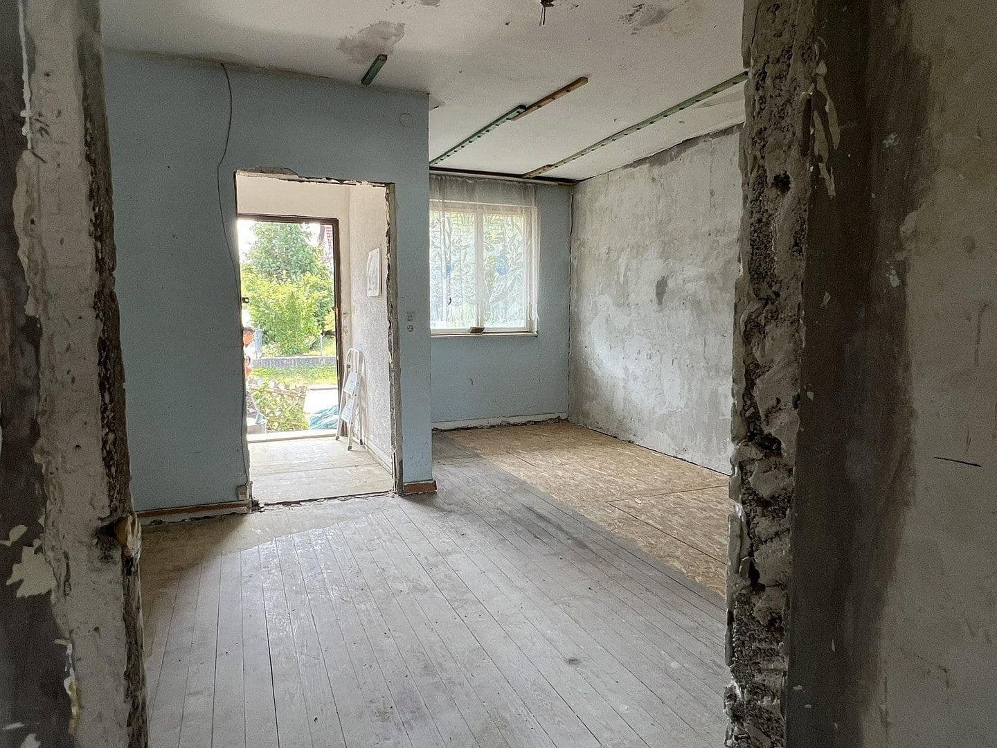 Prodej domu 111 m², pozemek 292 m², Vöhringen, Bádensko-Württembersko Prodej domu 111 m², pozemek 292 m², Vöhringen, Bádensko-Württembersko
