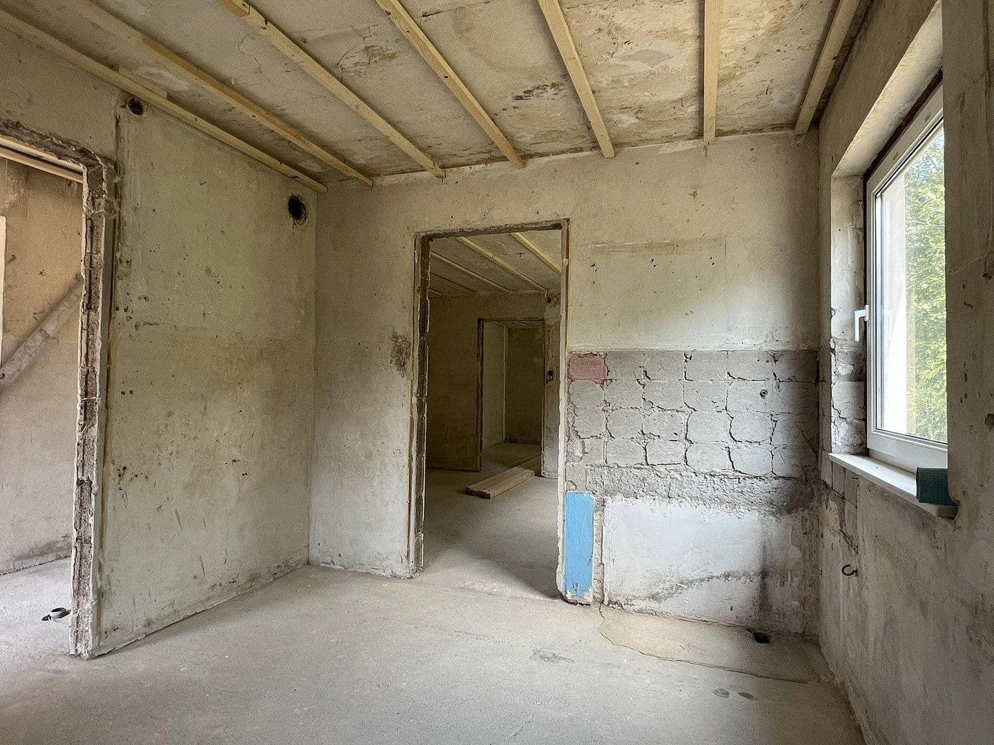 Prodej domu 111 m², pozemek 292 m², Vöhringen, Bádensko-Württembersko Prodej domu 111 m², pozemek 292 m², Vöhringen, Bádensko-Württembersko