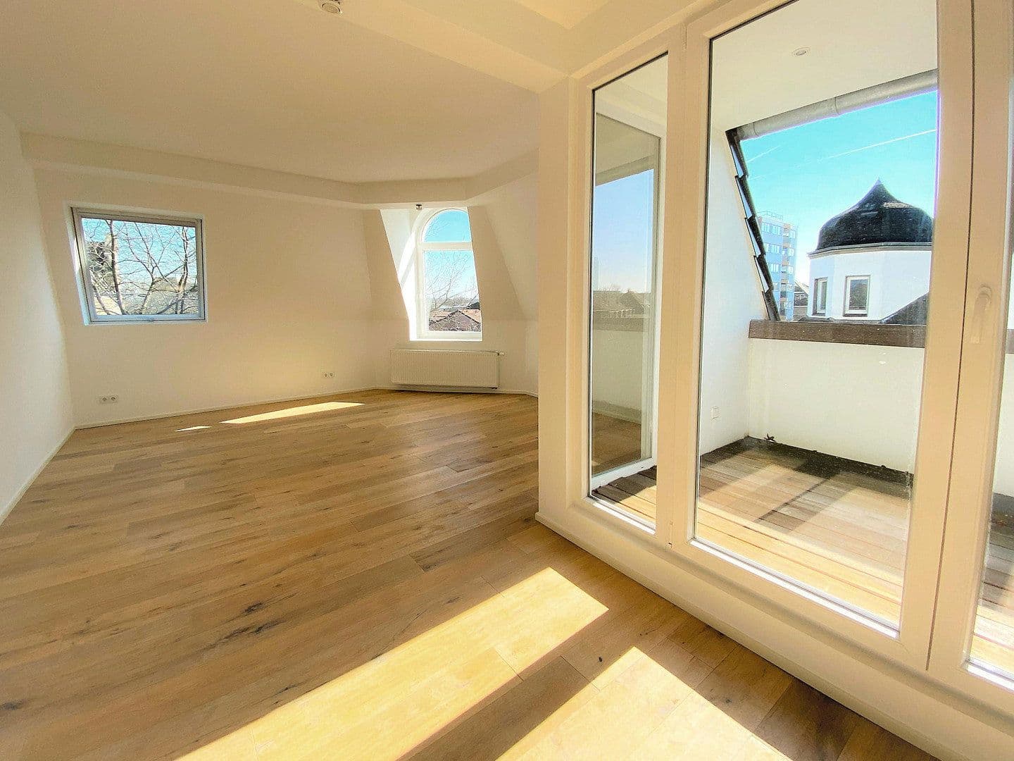 Pronájem bytu 4+1 185 m², Essen, Severní Porýní-Vestfálsko Pronájem bytu 4+1 185 m², Essen, Severní Porýní-Vestfálsko