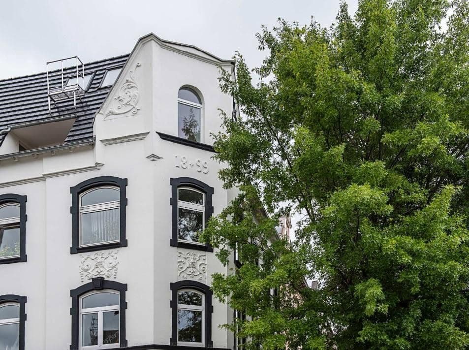 Pronájem bytu 4+1 185 m², Essen, Severní Porýní-Vestfálsko Pronájem bytu 4+1 185 m², Essen, Severní Porýní-Vestfálsko