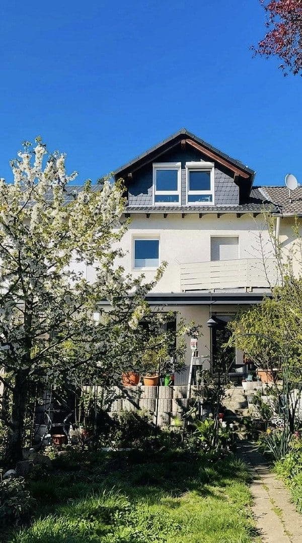 Prodej domu 114 m², pozemek 227 m², Hemsbach, Bádensko-Württembersko Prodej domu 114 m², pozemek 227 m², Hemsbach, Bádensko-Württembersko