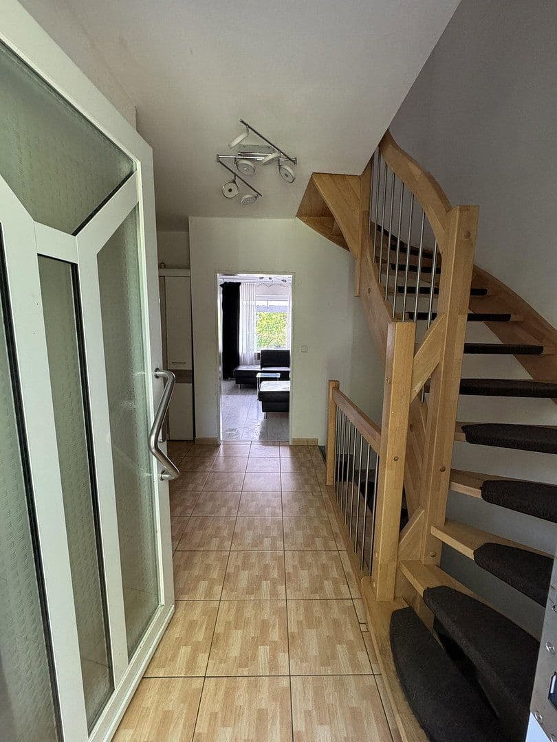 Prodej domu 114 m², pozemek 227 m², Hemsbach, Bádensko-Württembersko Prodej domu 114 m², pozemek 227 m², Hemsbach, Bádensko-Württembersko