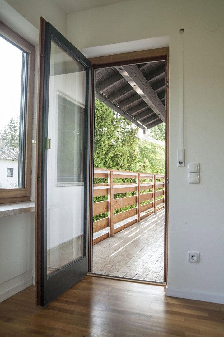 Pronájem bytu 4+1 97 m², Bruckmühl, Bavorsko Pronájem bytu 4+1 97 m², Bruckmühl, Bavorsko