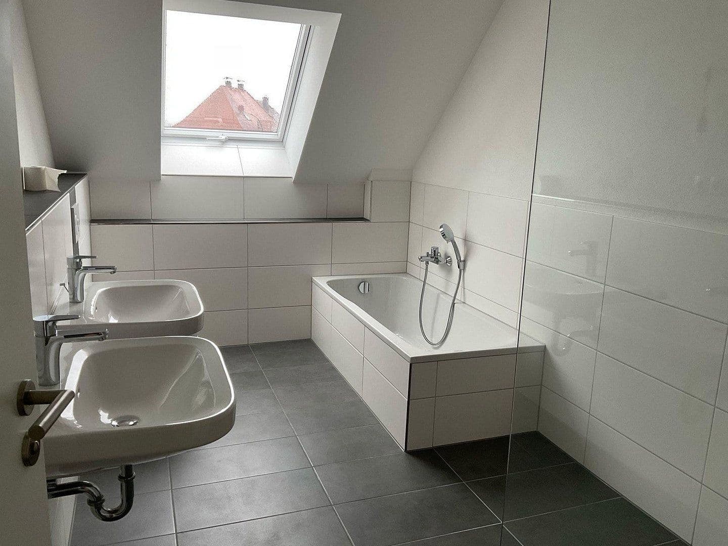 Pronájem domu 203 m², pozemek 280 m², Frensdorf, Bavorsko Pronájem domu 203 m², pozemek 280 m², Frensdorf, Bavorsko