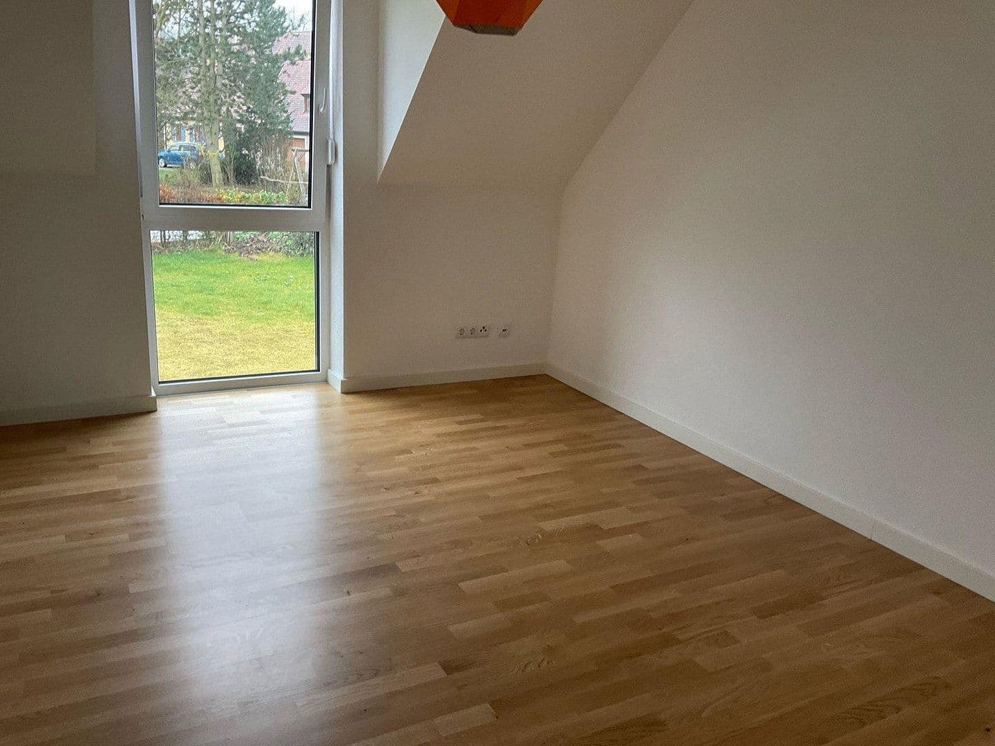 Pronájem domu 203 m², pozemek 280 m², Frensdorf, Bavorsko Pronájem domu 203 m², pozemek 280 m², Frensdorf, Bavorsko