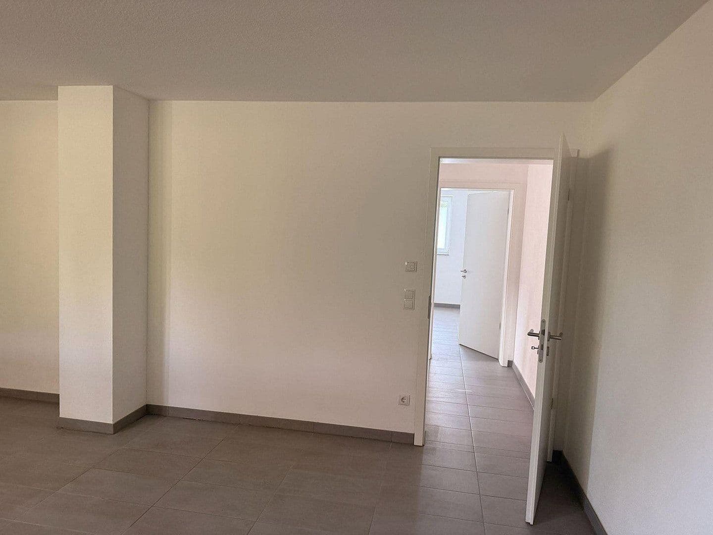 Pronájem domu 203 m², pozemek 280 m², Frensdorf, Bavorsko Pronájem domu 203 m², pozemek 280 m², Frensdorf, Bavorsko