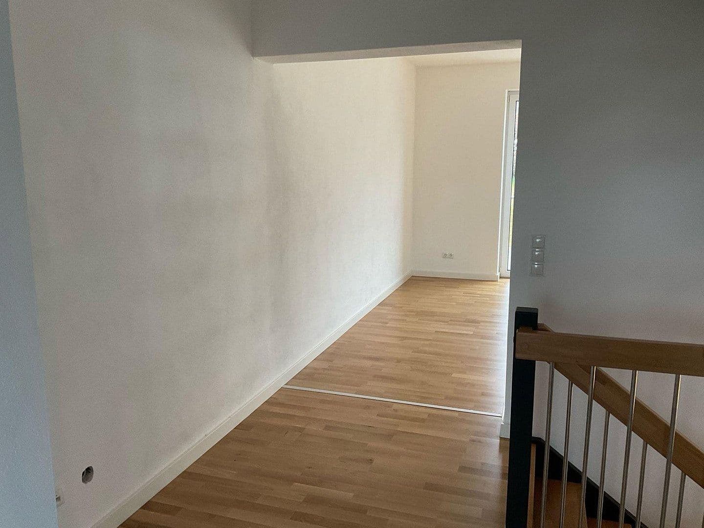 Pronájem domu 203 m², pozemek 280 m², Frensdorf, Bavorsko Pronájem domu 203 m², pozemek 280 m², Frensdorf, Bavorsko