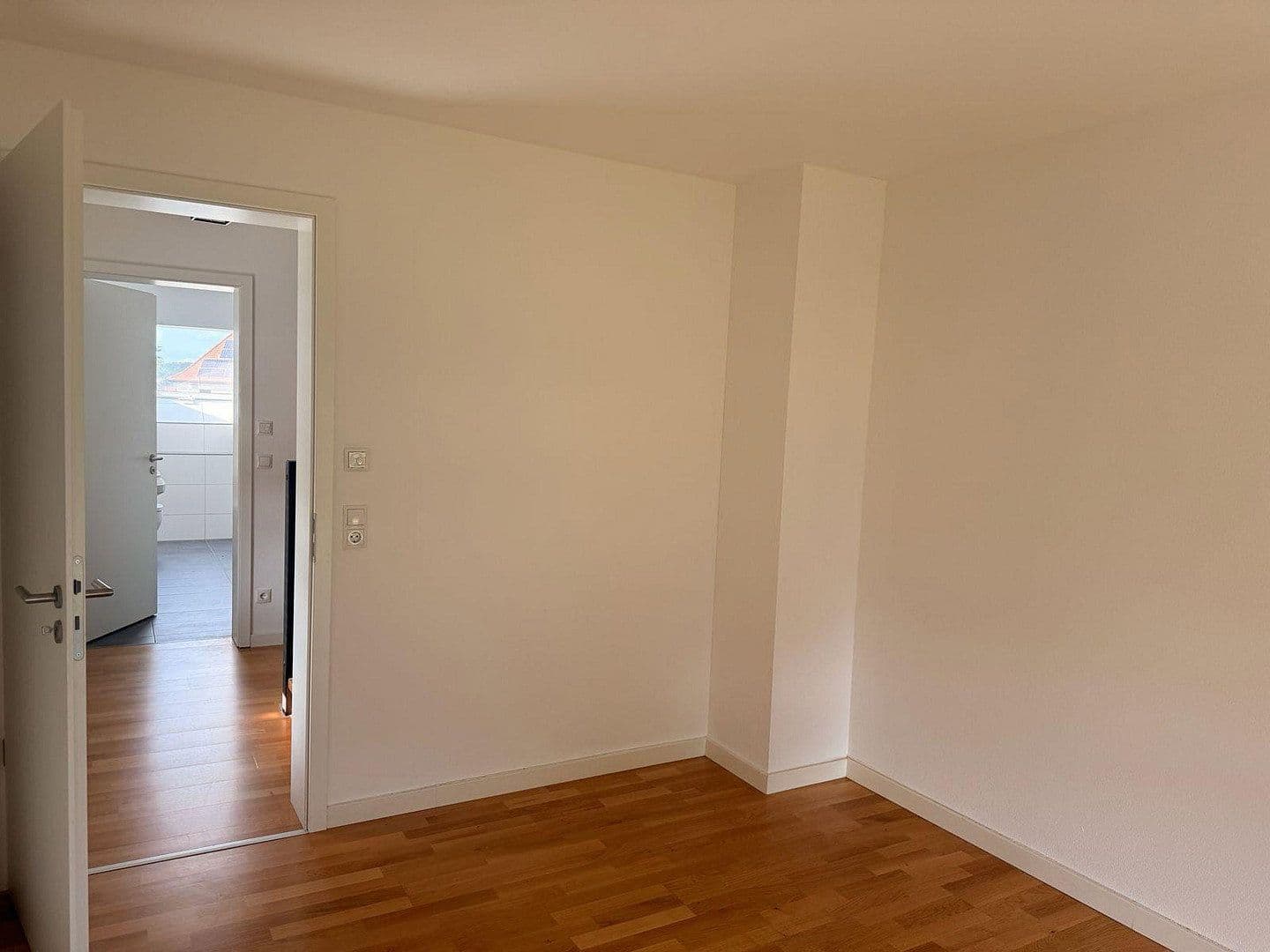 Pronájem domu 203 m², pozemek 280 m², Frensdorf, Bavorsko Pronájem domu 203 m², pozemek 280 m², Frensdorf, Bavorsko