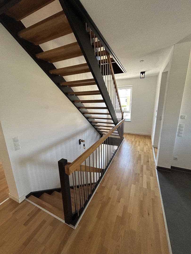 Pronájem domu 203 m², pozemek 280 m², Bamberg, Bavorsko Pronájem domu 203 m², pozemek 280 m², Bamberg, Bavorsko