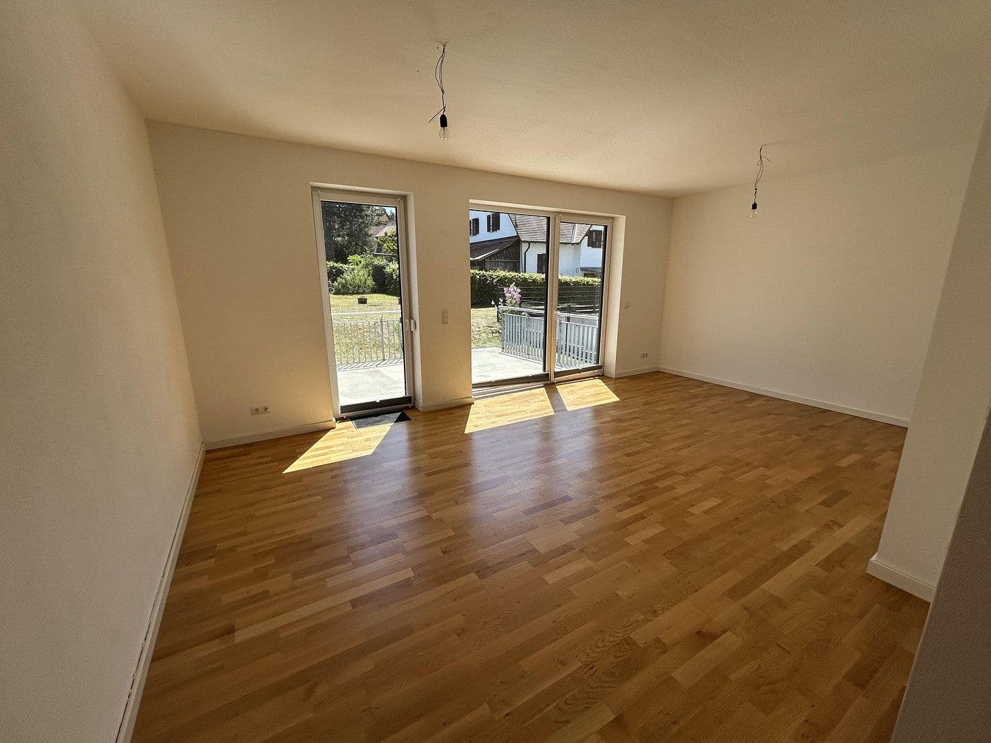 Pronájem domu 203 m², pozemek 280 m², Frensdorf, Bavorsko Pronájem domu 203 m², pozemek 280 m², Frensdorf, Bavorsko
