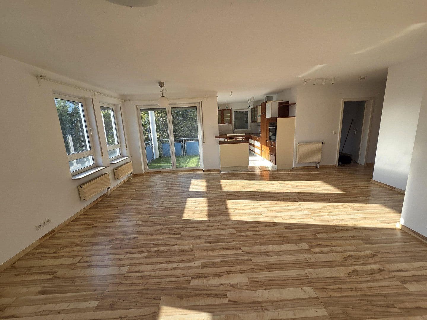 Prodej bytu 4+1 104 m², Waldenbuch, Bádensko-Württembersko Prodej bytu 4+1 104 m², Waldenbuch, Bádensko-Württembersko